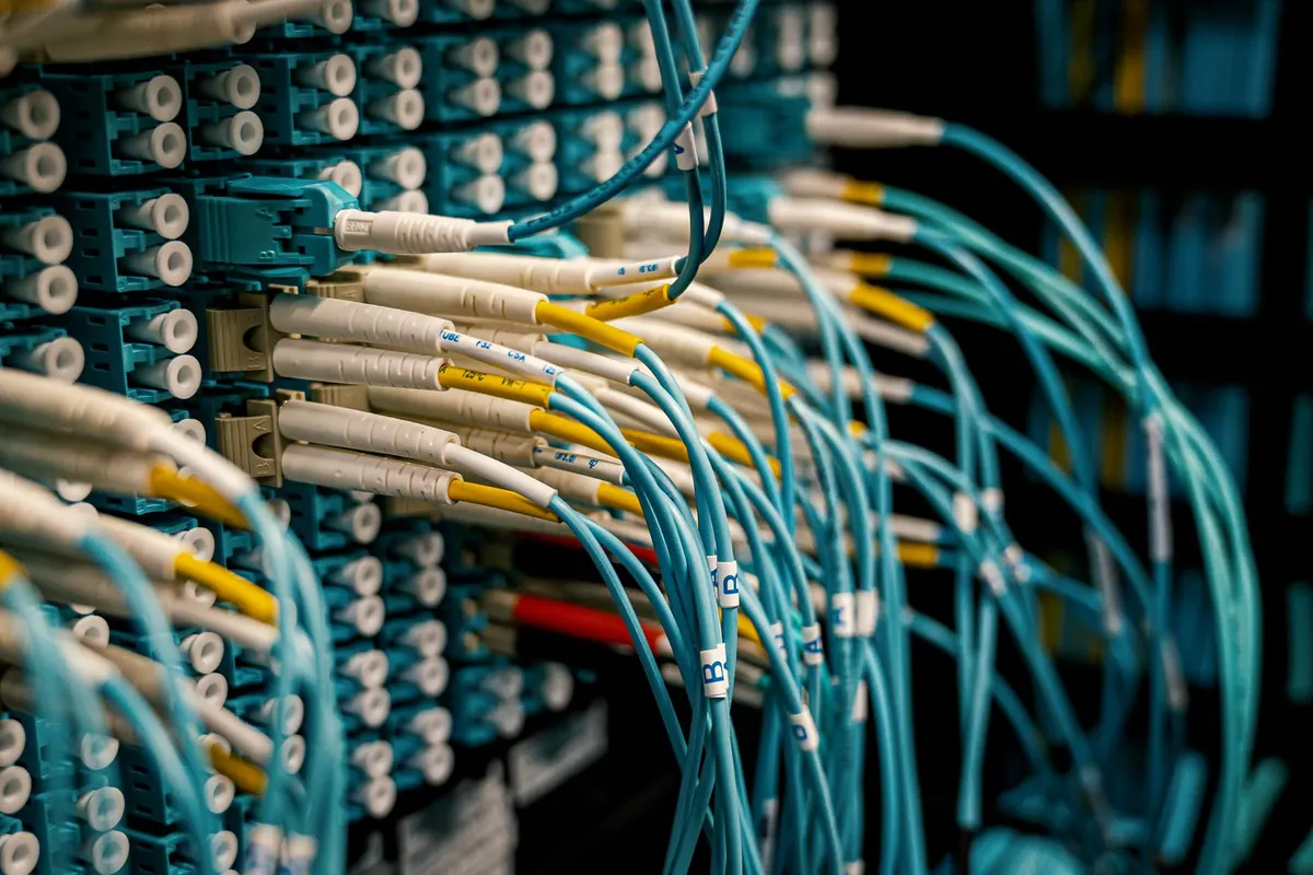 What is Full-Fibre Broadband and How Does It Differ from FTTC?